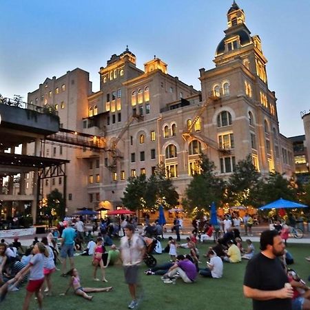 Private Hot Tub3Bd2Ba 2 Miles To Sa River Walk San Antonio Exterior photo